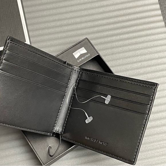 Michael Kors JetSet Mens Slim Billfold Wallet Black NIB 6 Card Slots Luxury Gift - Picture 10 of 16